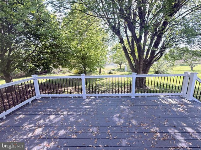 515 BASEHOAR SCHOOL RD, Littlestown, PA 17340