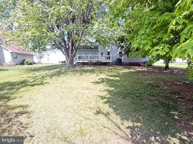 515 BASEHOAR SCHOOL RD, Littlestown, PA 17340
