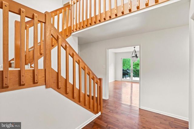 84 SKOURES LN, Newtown, PA 18940