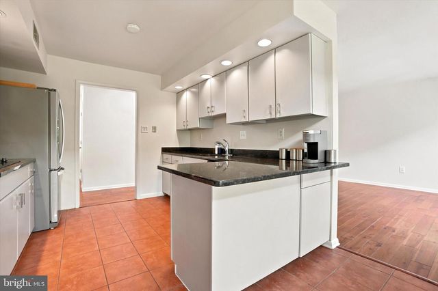84 SKOURES LN, Newtown, PA 18940