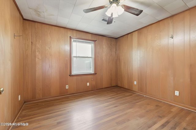 613 Robbinsville Road, Andrews, NC 28901