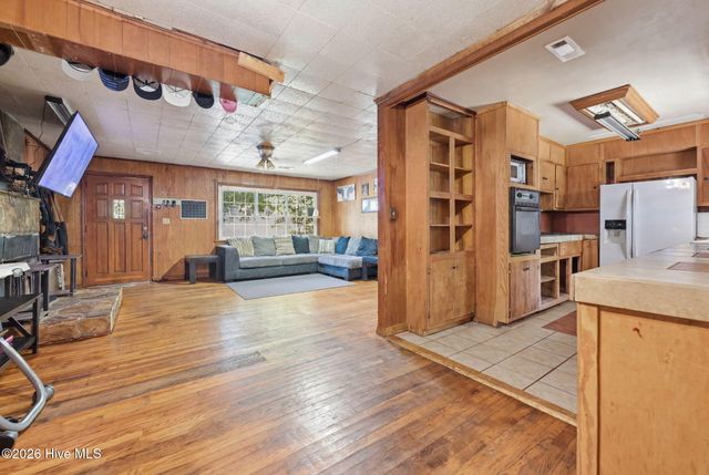613 Robbinsville Road, Andrews, NC 28901