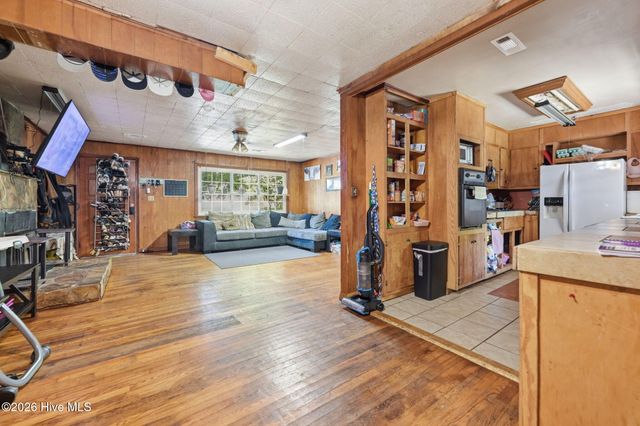 613 Robbinsville Road, Andrews, NC 28901