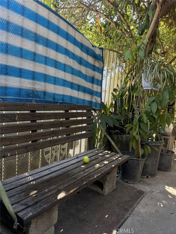 438 E 121st, Los Angeles, CA 90061 — photo 2