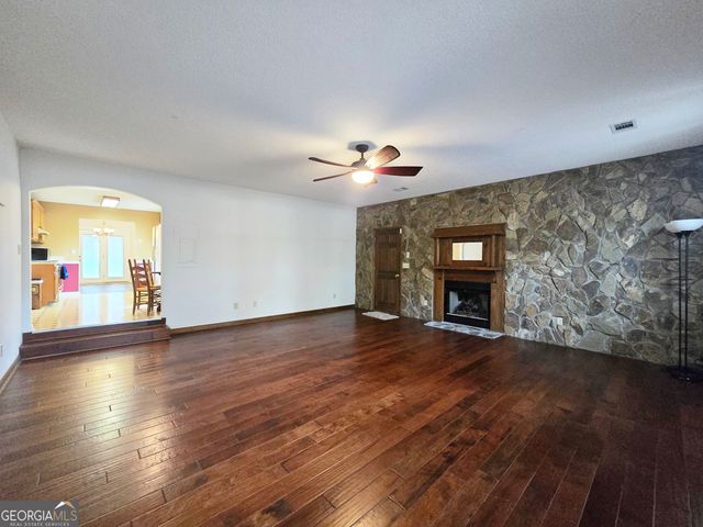 1652 Highway 155 N, Mcdonough, GA 30252