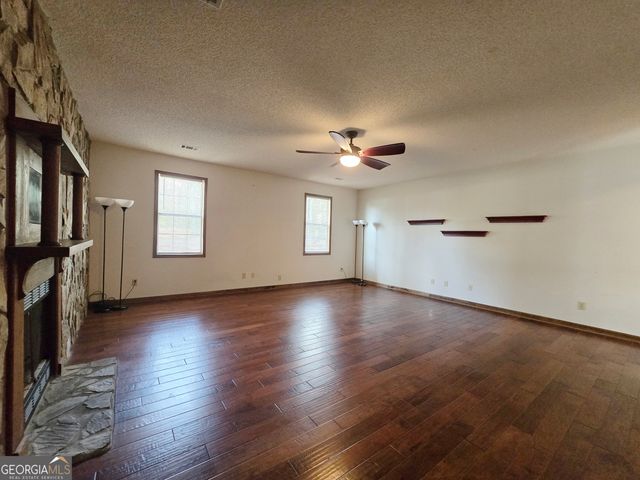 1652 Highway 155 N, Mcdonough, GA 30252