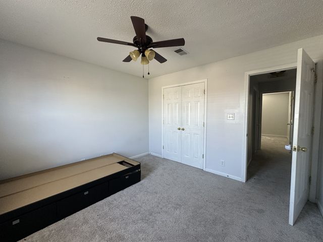 2504 Rafiki Dr, Clarksville, TN 37042