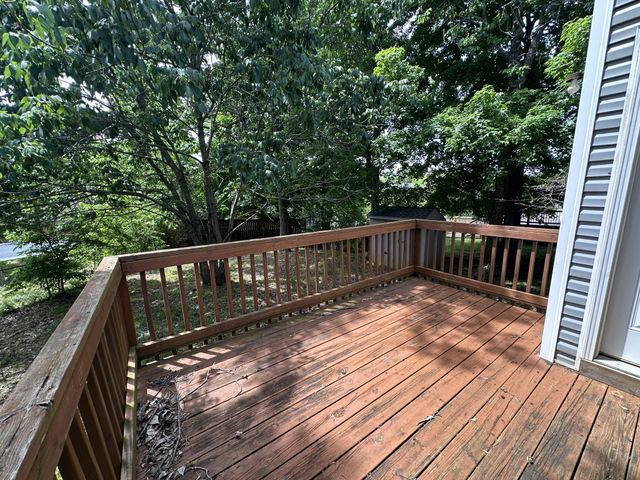 2504 Rafiki Dr, Clarksville, TN 37042