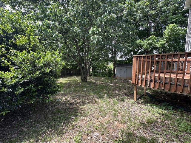 2504 Rafiki Dr, Clarksville, TN 37042