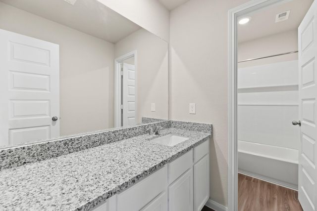 112 Cape Buffalo Drive, Huntsville, TX 77320