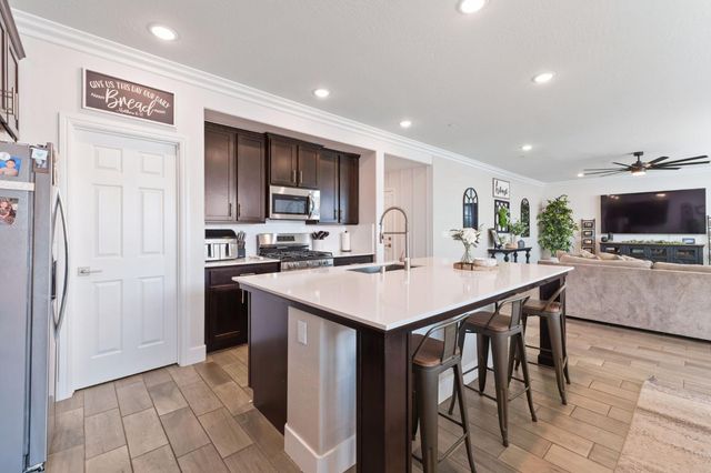 6523 E Sooner Drive, Fresno, CA 93727