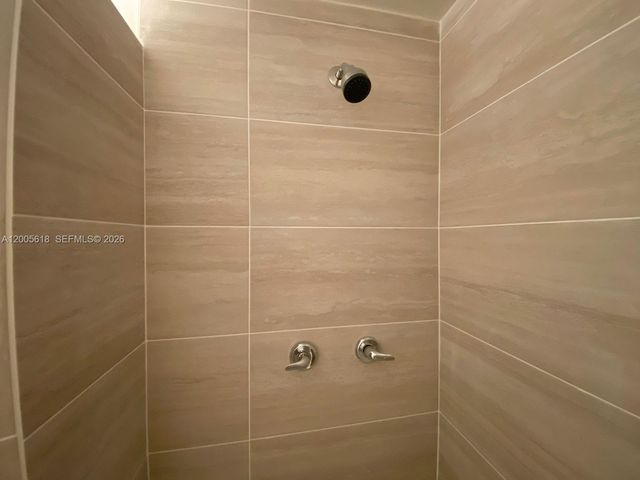5041 W Oakland Park Boulevard 110, Lauderdale Lakes, FL 33313