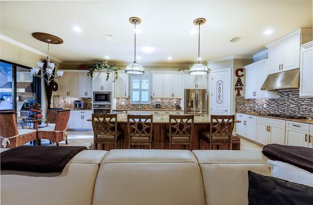 9913 WICKER PARK PLACE, Palmetto, FL 34221