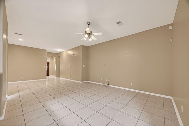 9022 Clearwood Landing Boulevard, Houston, TX 77075