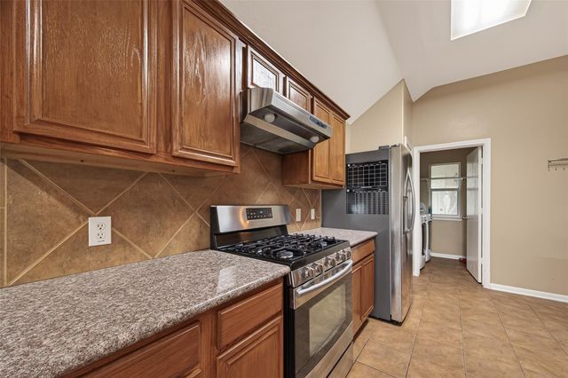 9022 Clearwood Landing Boulevard, Houston, TX 77075