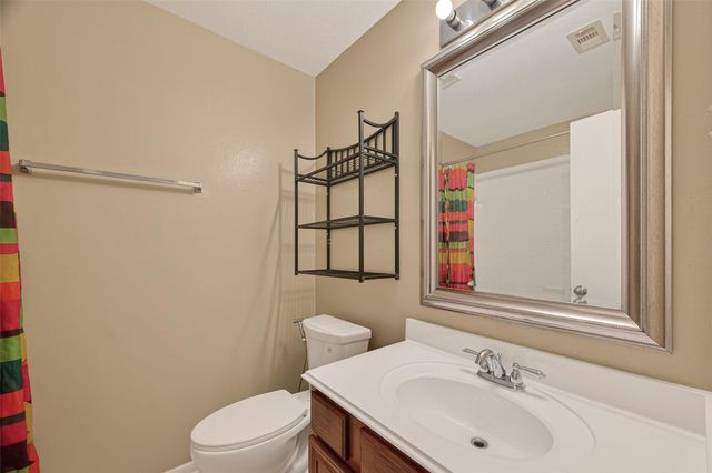 9022 Clearwood Landing Boulevard, Houston, TX 77075