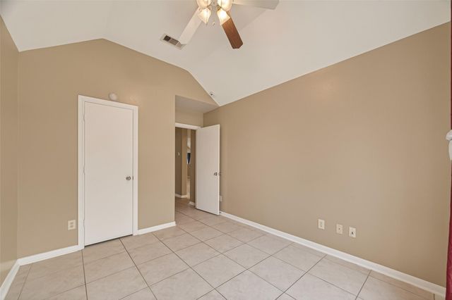 9022 Clearwood Landing Boulevard, Houston, TX 77075