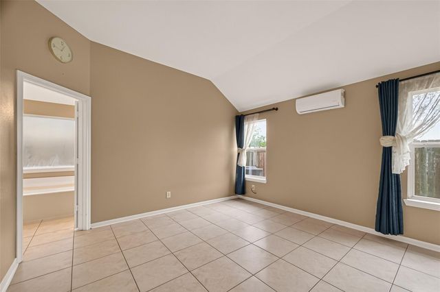 9022 Clearwood Landing Boulevard, Houston, TX 77075