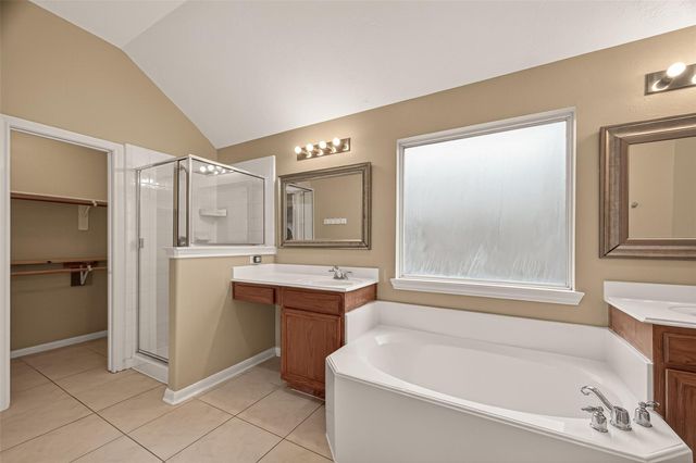 9022 Clearwood Landing Boulevard, Houston, TX 77075