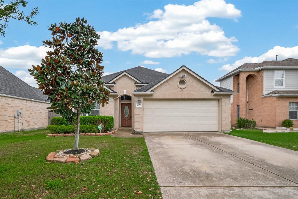 9022 Clearwood Landing Boulevard, Houston, TX 77075
