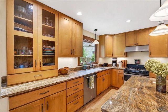201 Saratoga Circle, Madison, WI 53705
