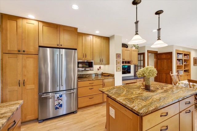 201 Saratoga Circle, Madison, WI 53705
