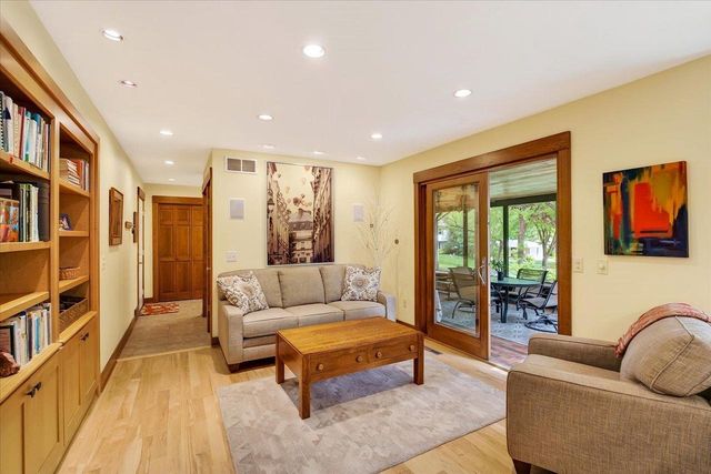 201 Saratoga Circle, Madison, WI 53705