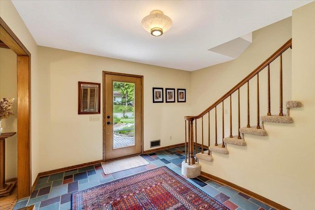 201 Saratoga Circle, Madison, WI 53705