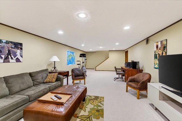 201 Saratoga Circle, Madison, WI 53705