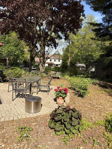 201 Saratoga Circle, Madison, WI 53705