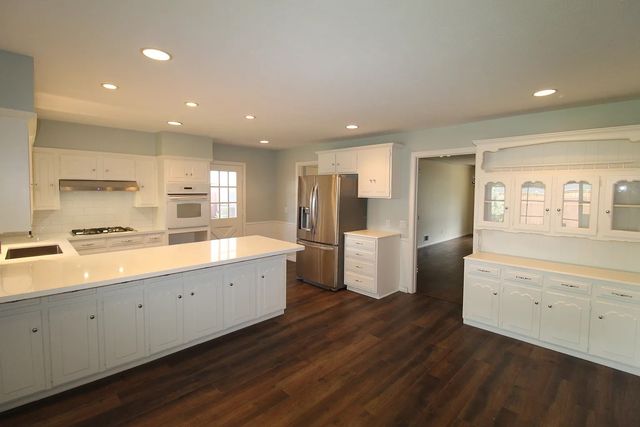 10146 Coveridge Drive, Dallas, TX 75238