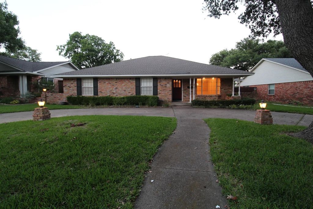 10146 Coveridge Drive, Dallas, TX 75238