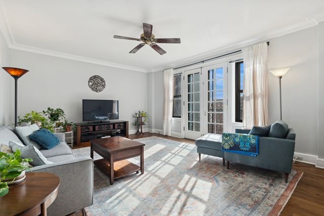 1755 E 55th Street 1204, Chicago, IL 60615