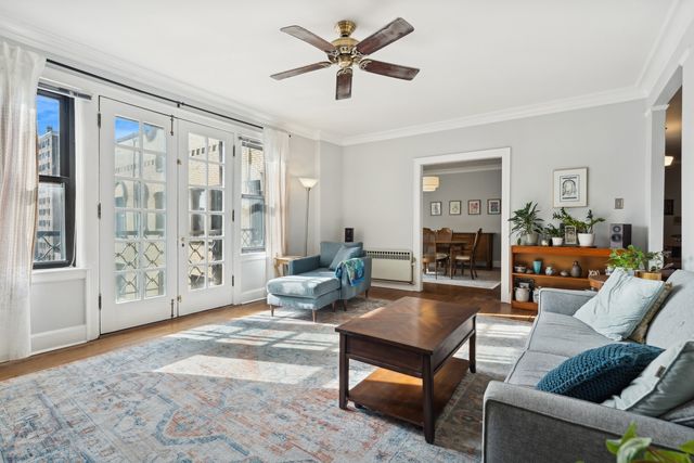 1755 E 55th Street 1204, Chicago, IL 60615