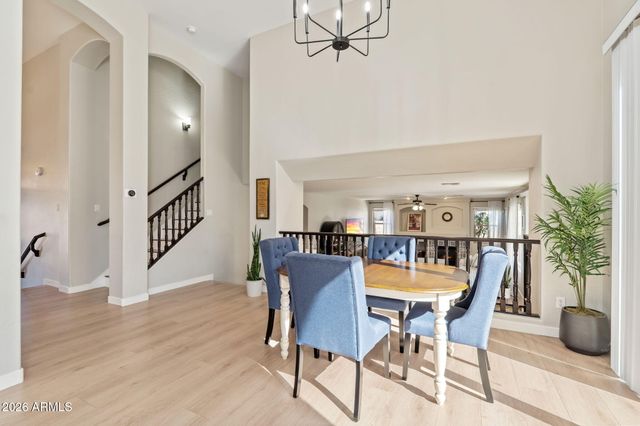 6943 W TETHER Trail, Peoria, AZ 85383