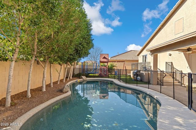 6943 W TETHER Trail, Peoria, AZ 85383