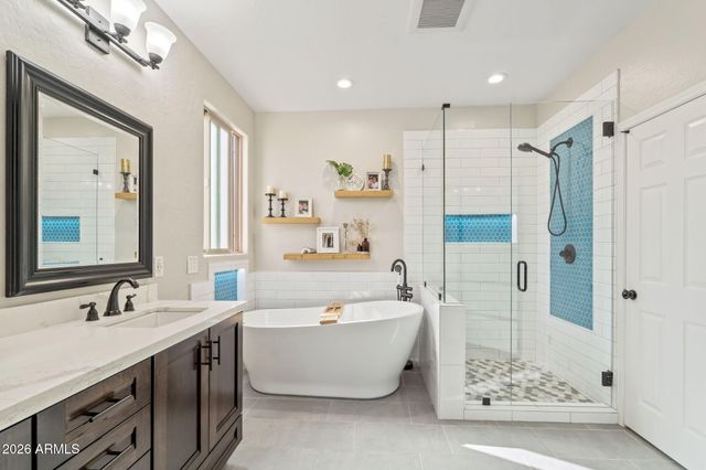 6943 W TETHER Trail, Peoria, AZ 85383