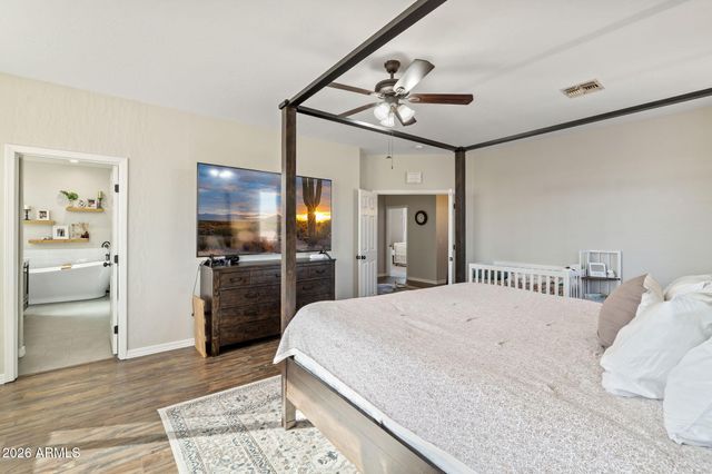 6943 W TETHER Trail, Peoria, AZ 85383