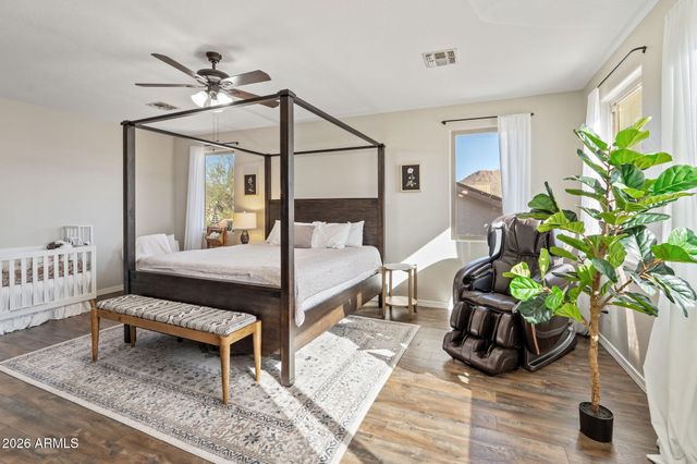 6943 W TETHER Trail, Peoria, AZ 85383