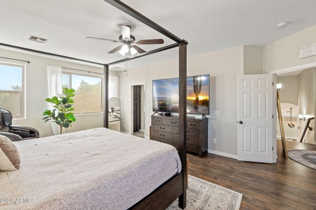 6943 W TETHER Trail, Peoria, AZ 85383