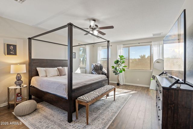 6943 W TETHER Trail, Peoria, AZ 85383