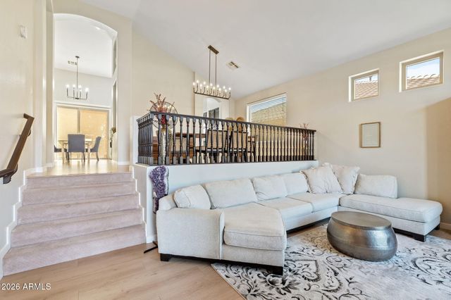 6943 W TETHER Trail, Peoria, AZ 85383