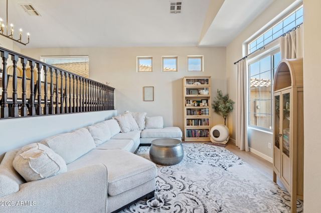 6943 W TETHER Trail, Peoria, AZ 85383