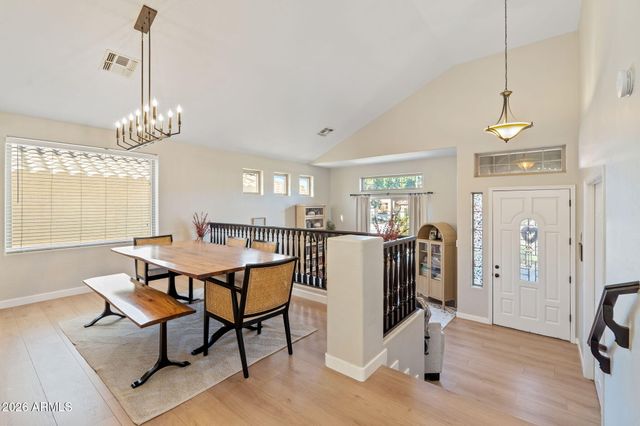 6943 W TETHER Trail, Peoria, AZ 85383