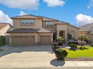 6943 W Tether Trail, Peoria, AZ 85383