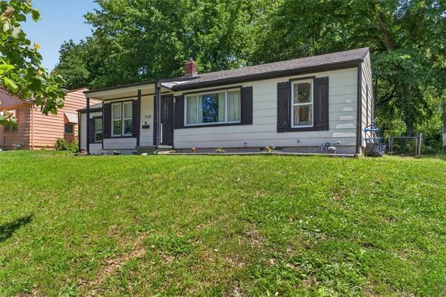 7239 Tracy Avenue, Kansas City, MO 64131