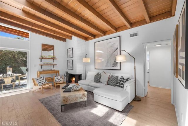 5761 Wish, Encino, CA 91316