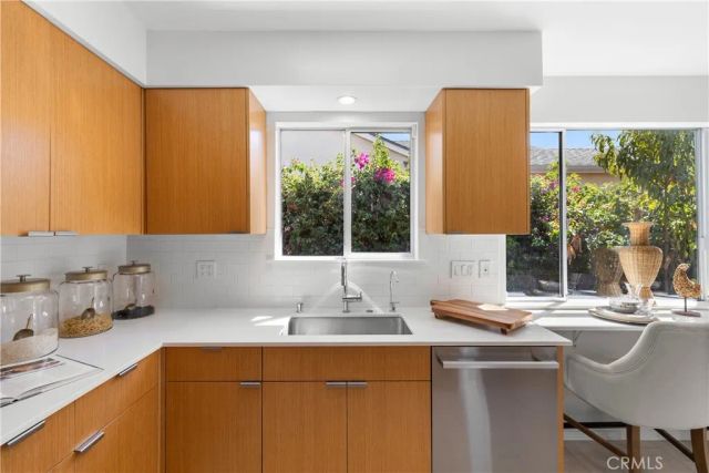 5761 Wish, Encino, CA 91316