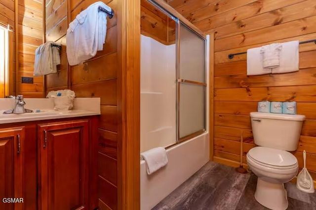 4532 Holly Forest Way, Gatlinburg, TN 37738