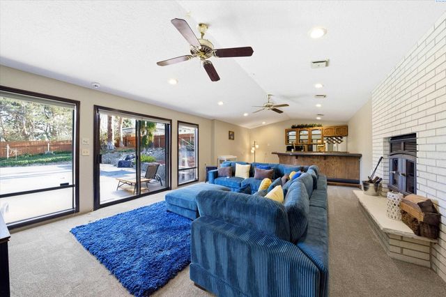 4135 Laurel Dr, West Richland, WA 99353